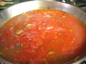 Pasta Sauce with Tomatoes, Mushrooms & Basil
