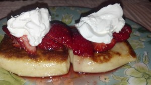 Cheese Blintz with Strawberries and Sour Cream