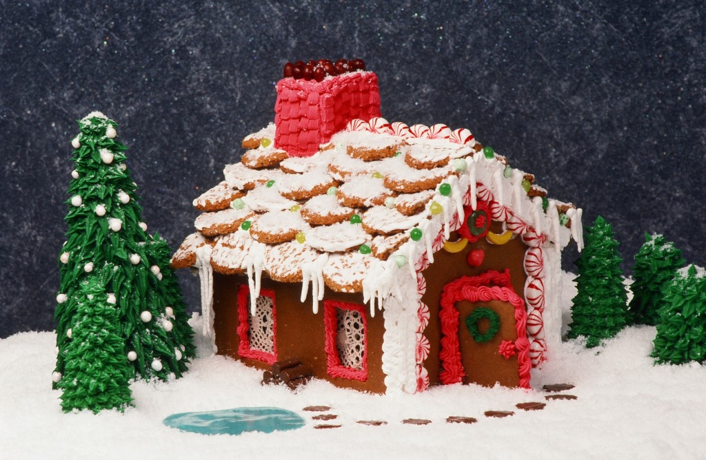 Gingerbread Houses for Family Fun